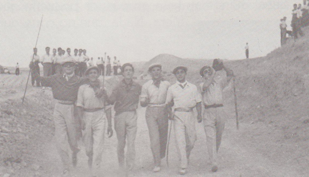 Encierro de los toros por el campo. Año 1950.