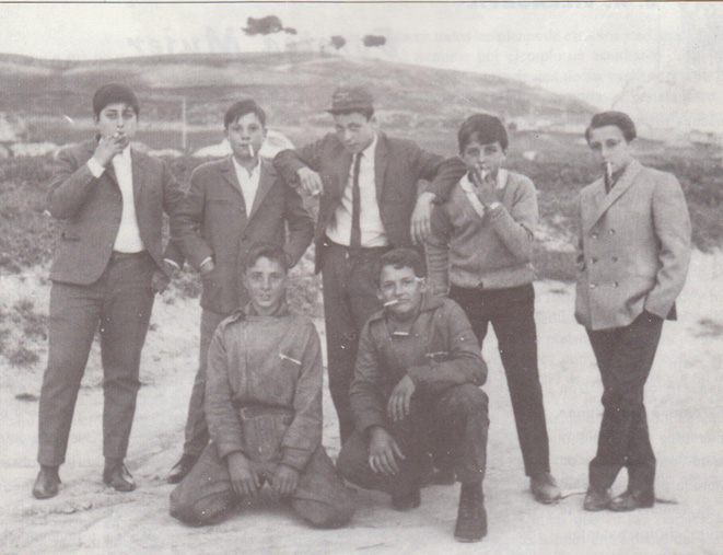 Fumando espero. Esquivias año 1966.