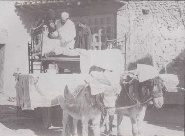 San Antón: Primeros Auxilios en Burrambulancia. Año 1958.
